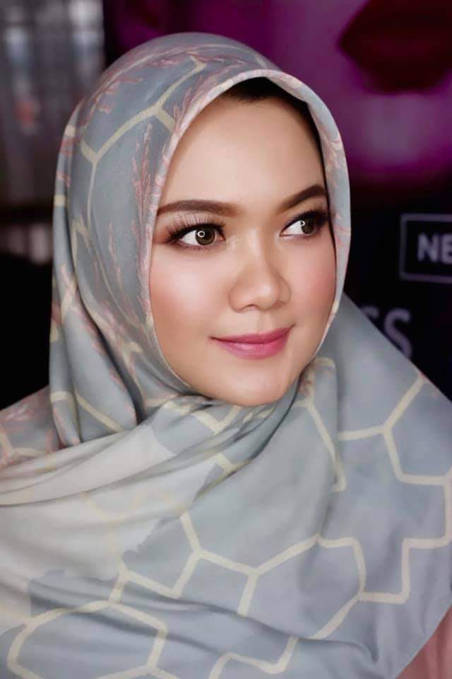 Hj. Gina Fadlia Swara, S.E., M.M.